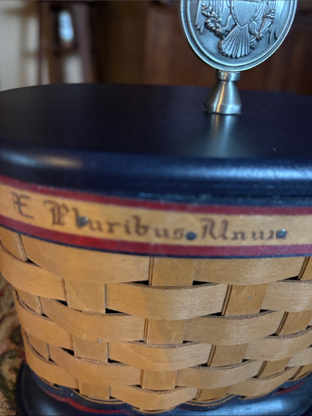 Longaberger 2013 Inaugural Accent Basket, with protector, liner, tie on - Picture 3 of 3